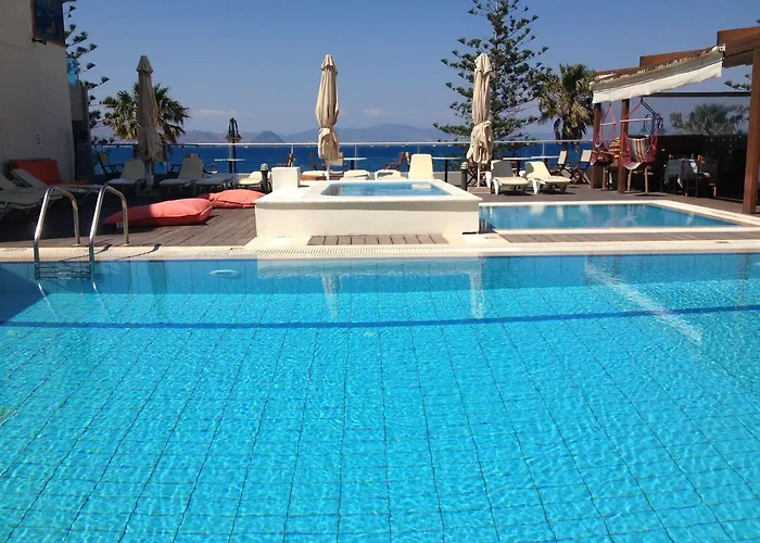 Hotell Bristol Sea View 3*