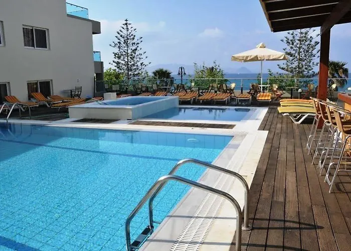 Hotell Bristol Sea View 3*