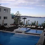 Bristol Sea View Otel 3*