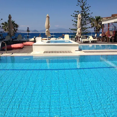 فندق Bristol Sea View 3*