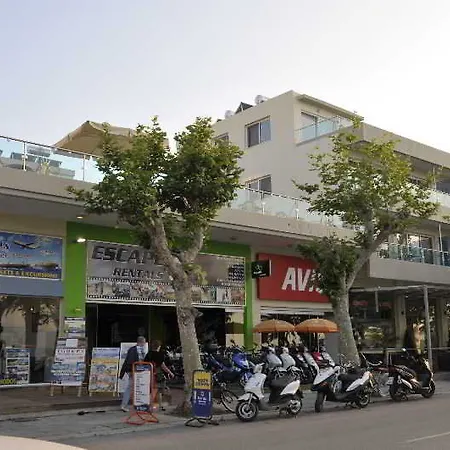 Bristol Sea View Отель